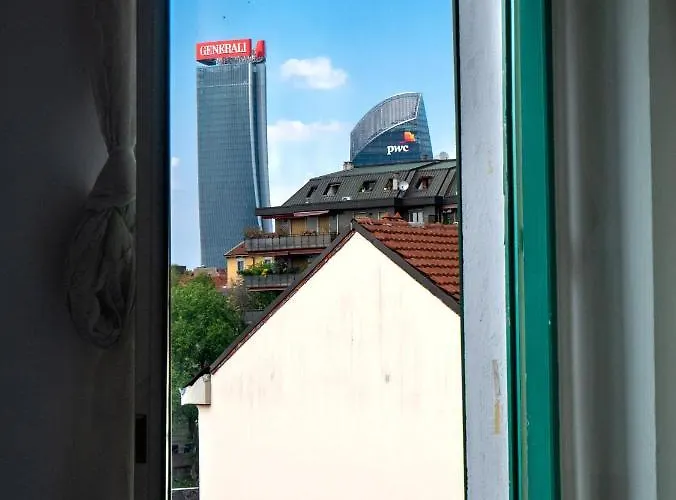 Citylife - 50m Dalla Metro Appartamento